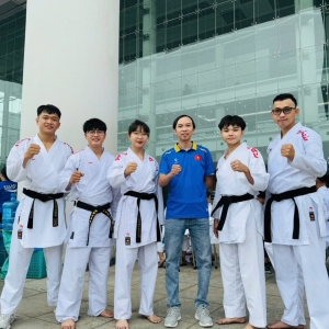thanh-tich-clb-vo-thuat-karate-ben-cat
